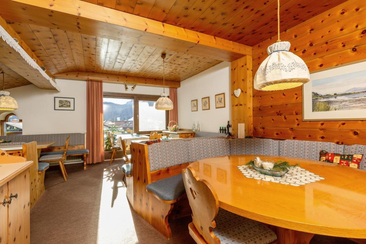 Maison d'hôtes Gaestehaus Flora Reit im Winkl